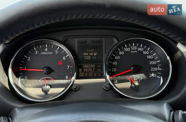 Внедорожник / Кроссовер Nissan Qashqai 2013 в 