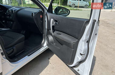 Внедорожник / Кроссовер Nissan Qashqai 2007 в 