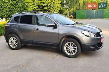 Внедорожник / Кроссовер Nissan Qashqai 2011 в 