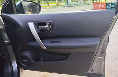 Внедорожник / Кроссовер Nissan Qashqai 2011 в 