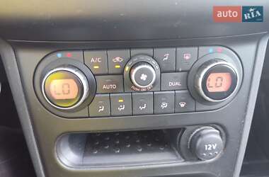 Внедорожник / Кроссовер Nissan Qashqai 2011 в 