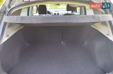 Внедорожник / Кроссовер Nissan Qashqai 2011 в 