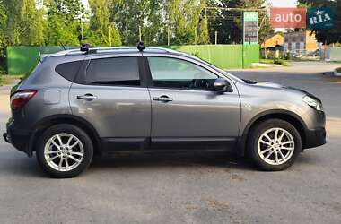 Внедорожник / Кроссовер Nissan Qashqai 2011 в 
