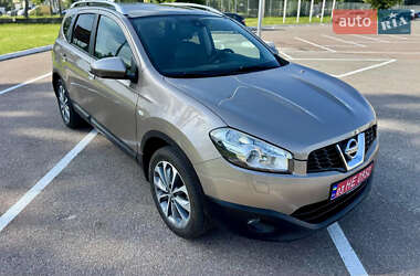 Внедорожник / Кроссовер Nissan Qashqai 2010 в Житомире