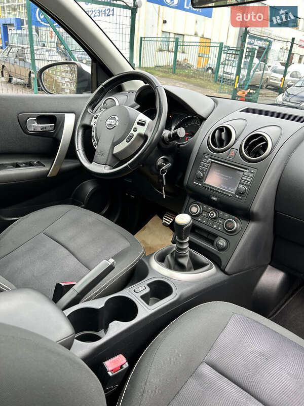 Внедорожник / Кроссовер Nissan Qashqai 2012 в Сумах