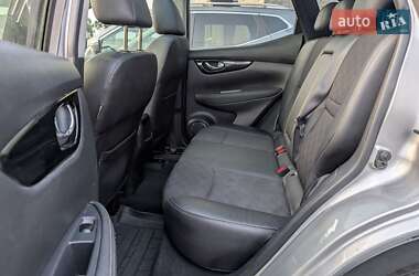 Внедорожник / Кроссовер Nissan Qashqai 2015 в 