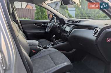 Внедорожник / Кроссовер Nissan Qashqai 2015 в 