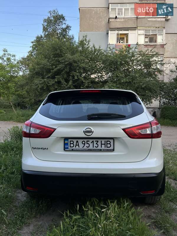 Внедорожник / Кроссовер Nissan Qashqai 2015 в Кропивницком