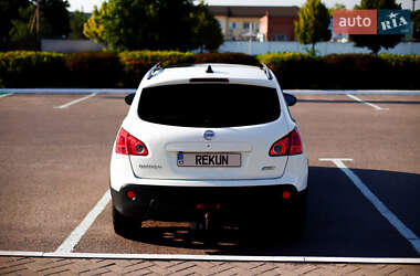 Внедорожник / Кроссовер Nissan Qashqai 2009 в 