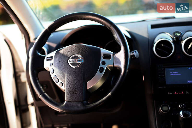 Позашляховик / Кросовер Nissan Qashqai 2009 в Полтаві