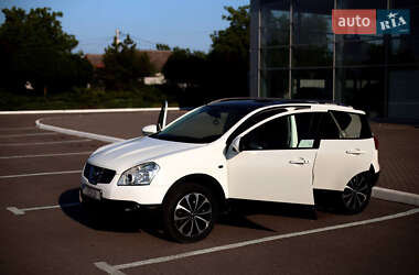 Внедорожник / Кроссовер Nissan Qashqai 2009 в 