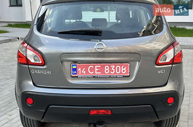 Внедорожник / Кроссовер Nissan Qashqai 2011 в 
