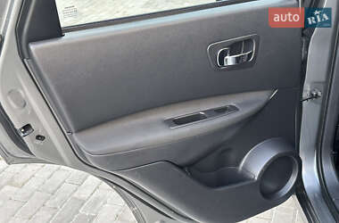 Внедорожник / Кроссовер Nissan Qashqai 2011 в 