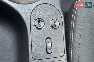 Внедорожник / Кроссовер Nissan Qashqai 2011 в 