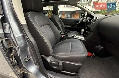 Внедорожник / Кроссовер Nissan Qashqai 2010 в 