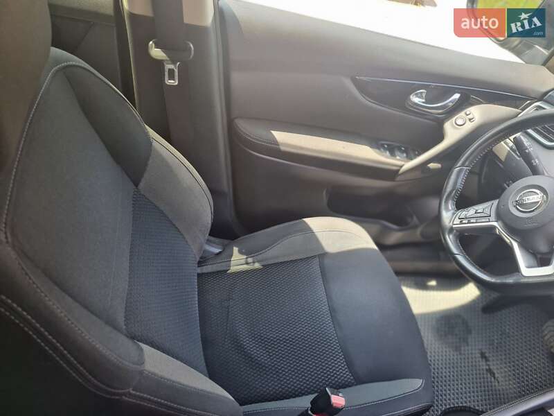 Внедорожник / Кроссовер Nissan Qashqai 2018 в Ужгороде