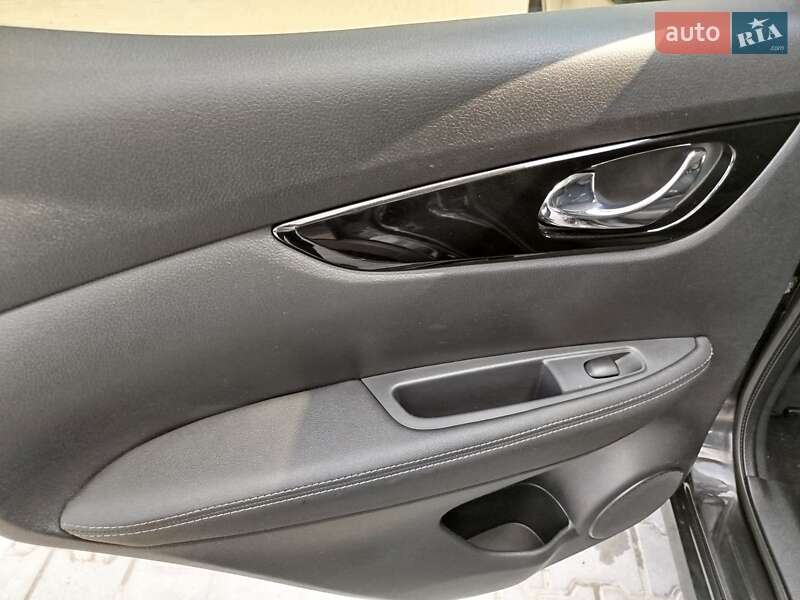 Внедорожник / Кроссовер Nissan Qashqai 2016 в Красилове