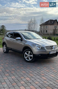 Внедорожник / Кроссовер Nissan Qashqai 2009 в Черновцах