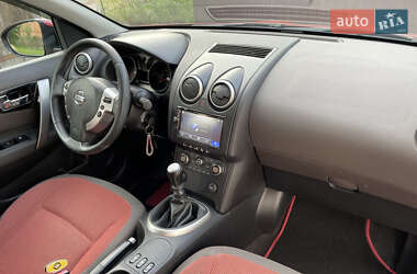 Внедорожник / Кроссовер Nissan Qashqai 2008 в 