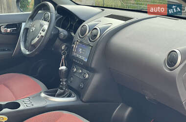 Внедорожник / Кроссовер Nissan Qashqai 2008 в 