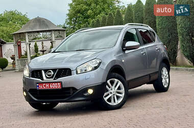 Внедорожник / Кроссовер Nissan Qashqai 2011 в Стрые