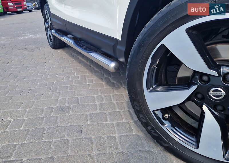 Внедорожник / Кроссовер Nissan Qashqai 2015 в Ровно