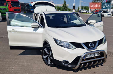 Внедорожник / Кроссовер Nissan Qashqai 2015 в 