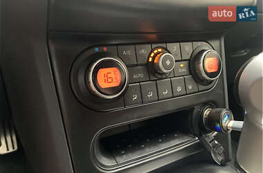 Внедорожник / Кроссовер Nissan Qashqai 2012 в 