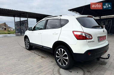 Внедорожник / Кроссовер Nissan Qashqai 2011 в 