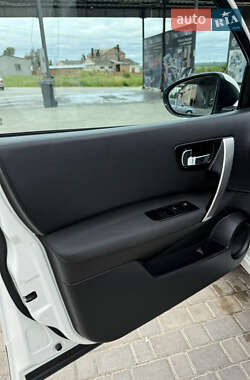 Внедорожник / Кроссовер Nissan Qashqai 2011 в 