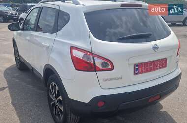 Внедорожник / Кроссовер Nissan Qashqai 2012 в 