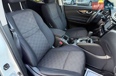 Внедорожник / Кроссовер Nissan Qashqai 2015 в 