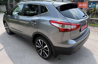 Позашляховик / Кросовер Nissan Qashqai 2014 в 