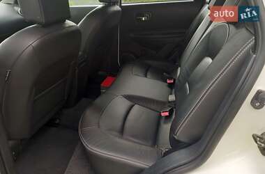 Внедорожник / Кроссовер Nissan Qashqai 2011 в 
