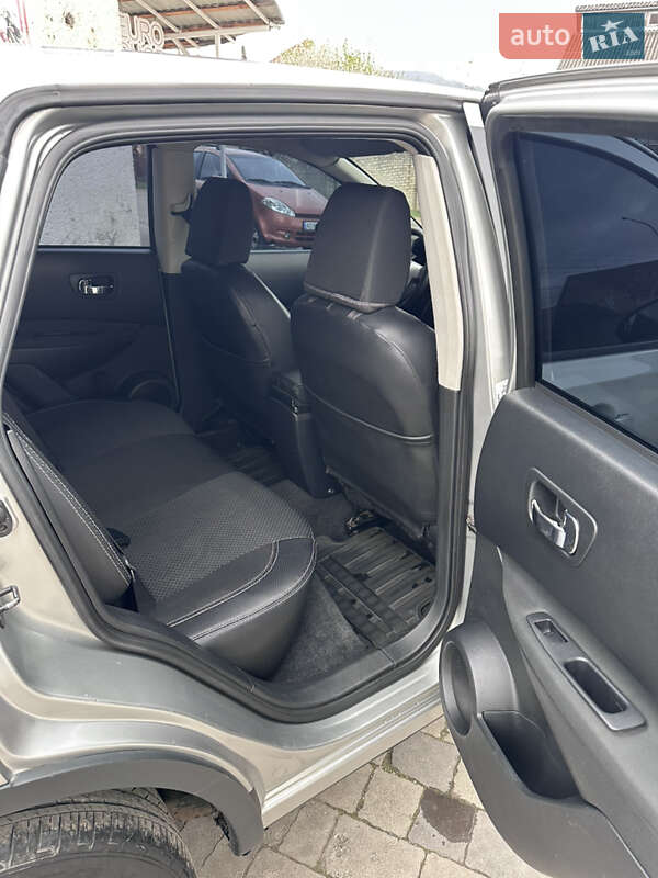 Позашляховик / Кросовер Nissan Qashqai 2008 в Сваляві