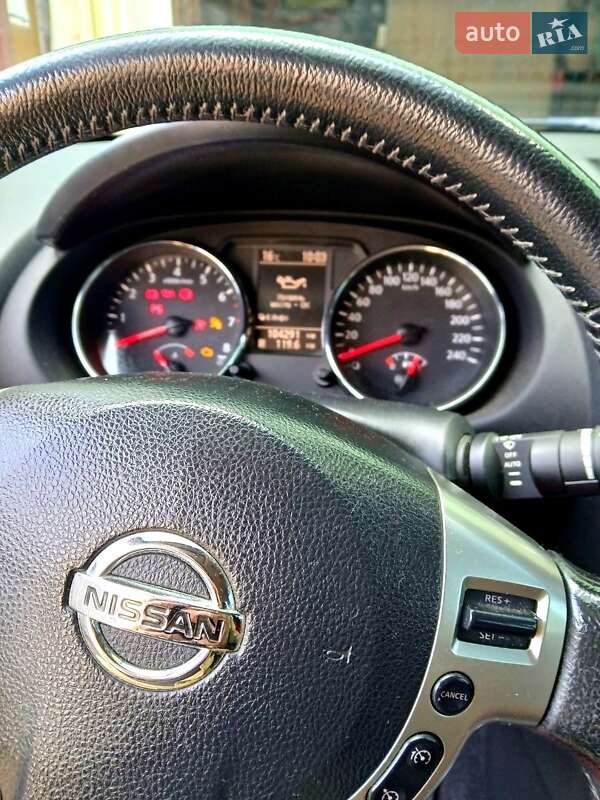 Внедорожник / Кроссовер Nissan Qashqai 2010 в Чугуеве