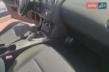 Внедорожник / Кроссовер Nissan Qashqai 2009 в 