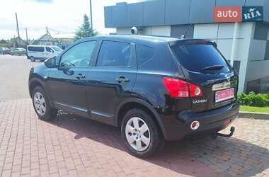 Внедорожник / Кроссовер Nissan Qashqai 2009 в 