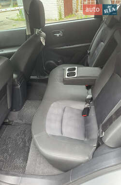Внедорожник / Кроссовер Nissan Qashqai 2013 в 