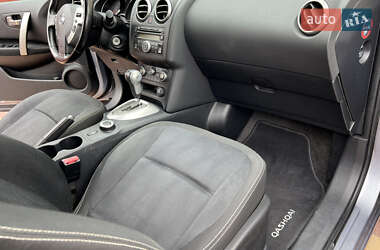 Внедорожник / Кроссовер Nissan Qashqai 2010 в 