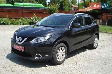 Позашляховик / Кросовер Nissan Qashqai 2015 в Луцьку