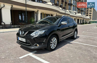 Позашляховик / Кросовер Nissan Qashqai 2015 в Києві