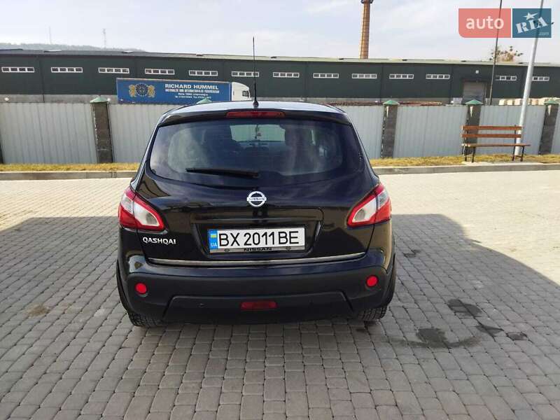 Внедорожник / Кроссовер Nissan Qashqai 2010 в Хмельницком