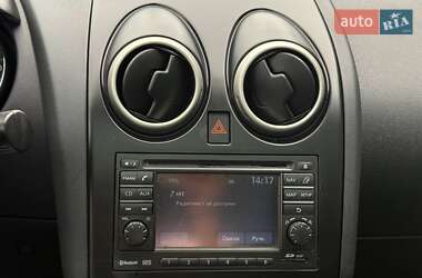 Внедорожник / Кроссовер Nissan Qashqai 2011 в 