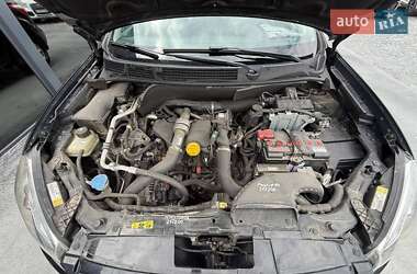 Внедорожник / Кроссовер Nissan Qashqai 2011 в 