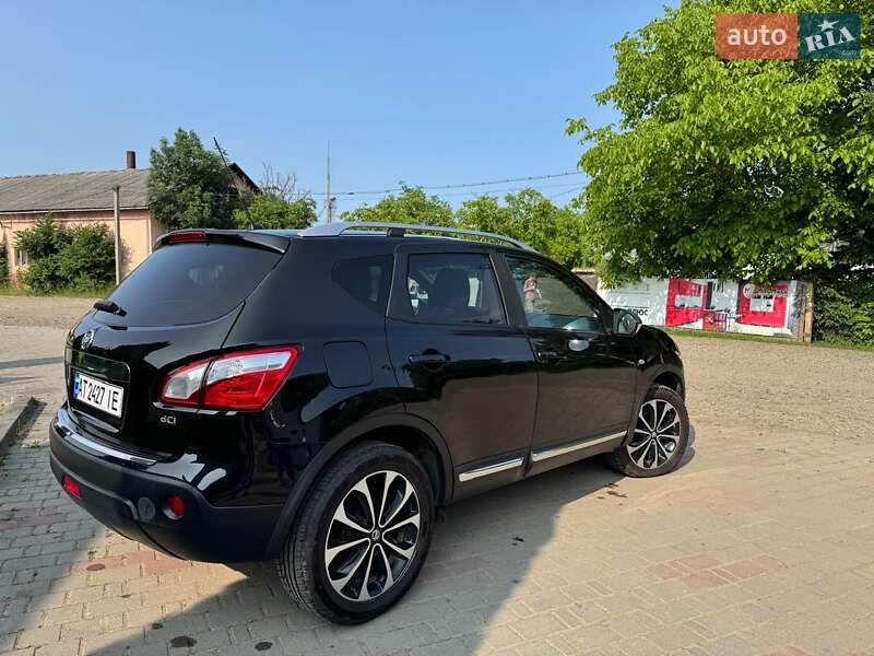 Внедорожник / Кроссовер Nissan Qashqai 2012 в Ивано-Франковске