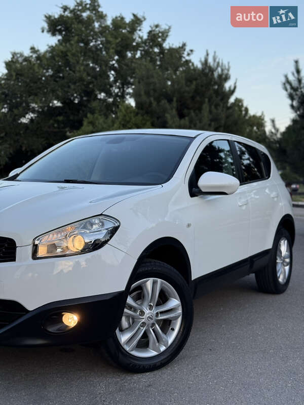 Внедорожник / Кроссовер Nissan Qashqai 2010 в Кропивницком
