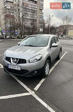 Позашляховик / Кросовер Nissan Qashqai 2010 в Черкасах