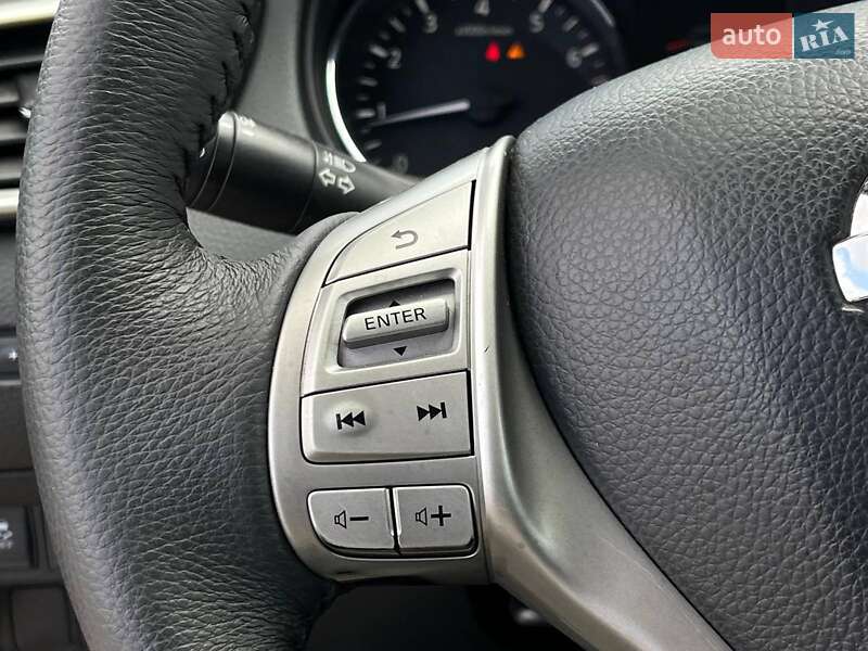 Внедорожник / Кроссовер Nissan Qashqai 2014 в Львове