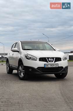 Внедорожник / Кроссовер Nissan Qashqai 2010 в Ровно
